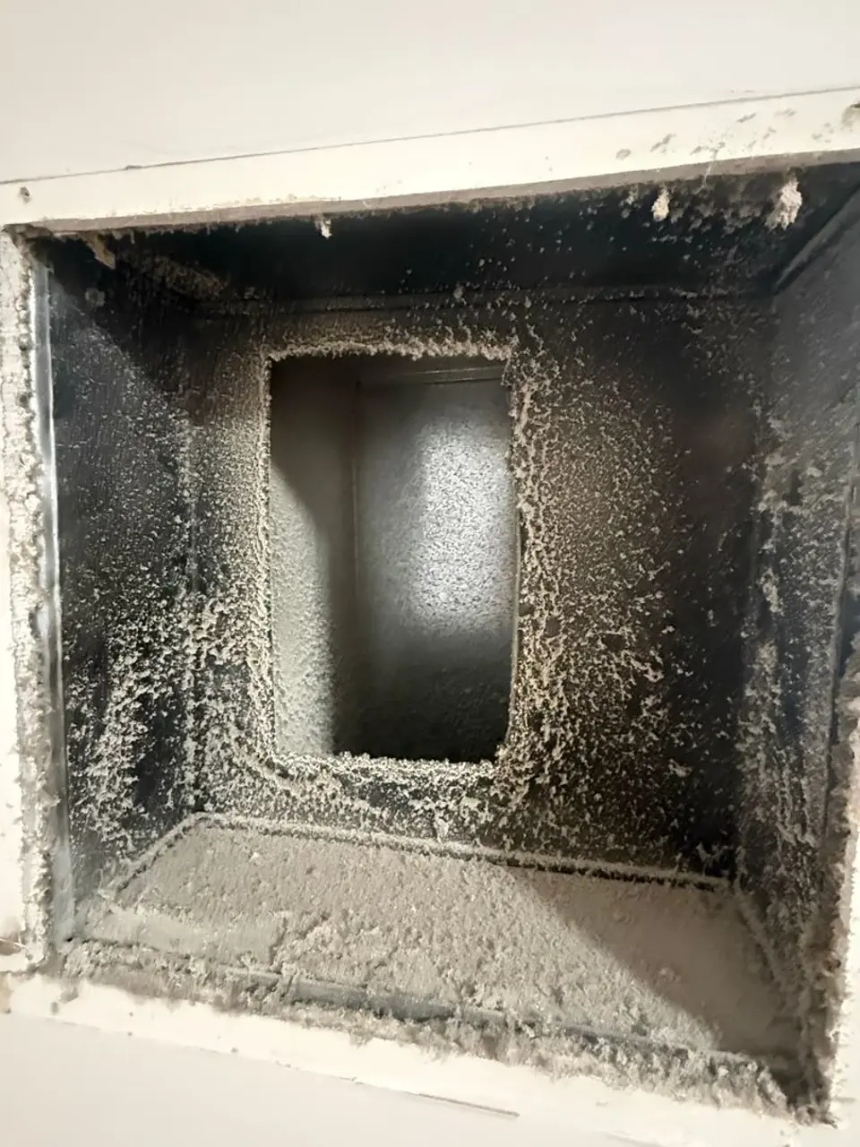 Air Duct Cleaning Before
